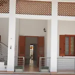 Incentro Alojamento de Acomodação e Pequeno-almoço 3*