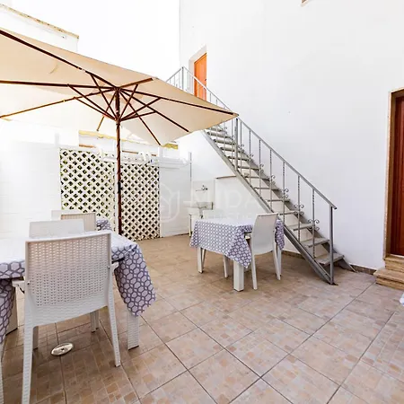 Incentro Bed & Breakfast 4*